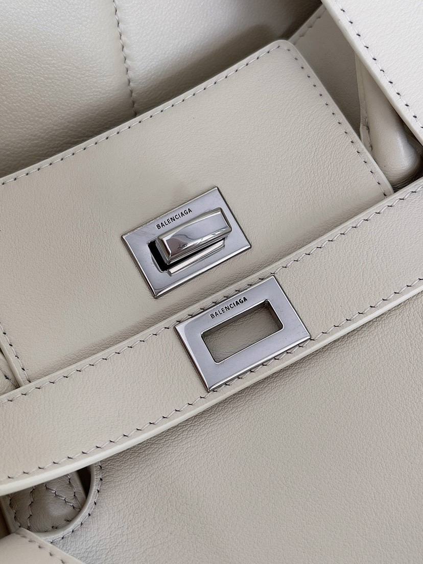 Balenciaga_BelAir_Medium_WhiteSilver_37x28x17cm_B887