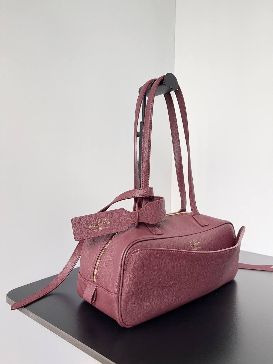 Balenciaga_Carrie_Medium_36x19x16cm_5B4E
