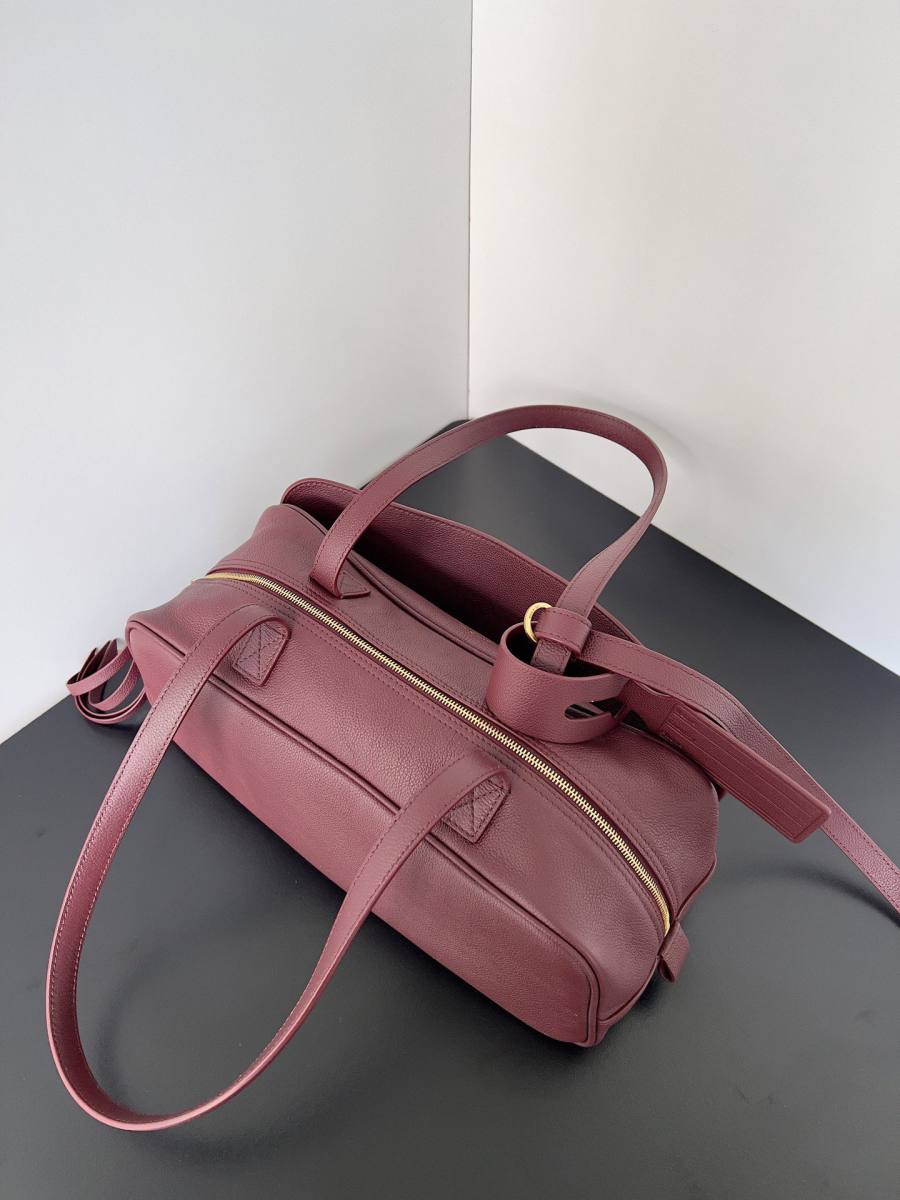 Balenciaga_Carrie_Medium_36x19x16cm_5B4E