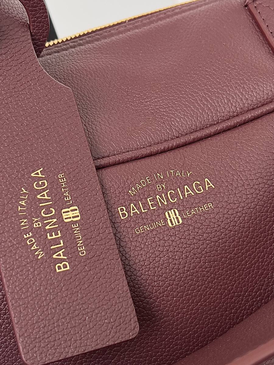 Balenciaga_Carrie_Medium_36x19x16cm_ABDE
