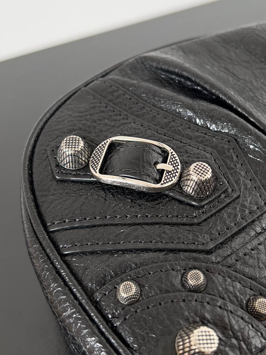 Balenciaga_LeCagole_24x14x6cm_F56B