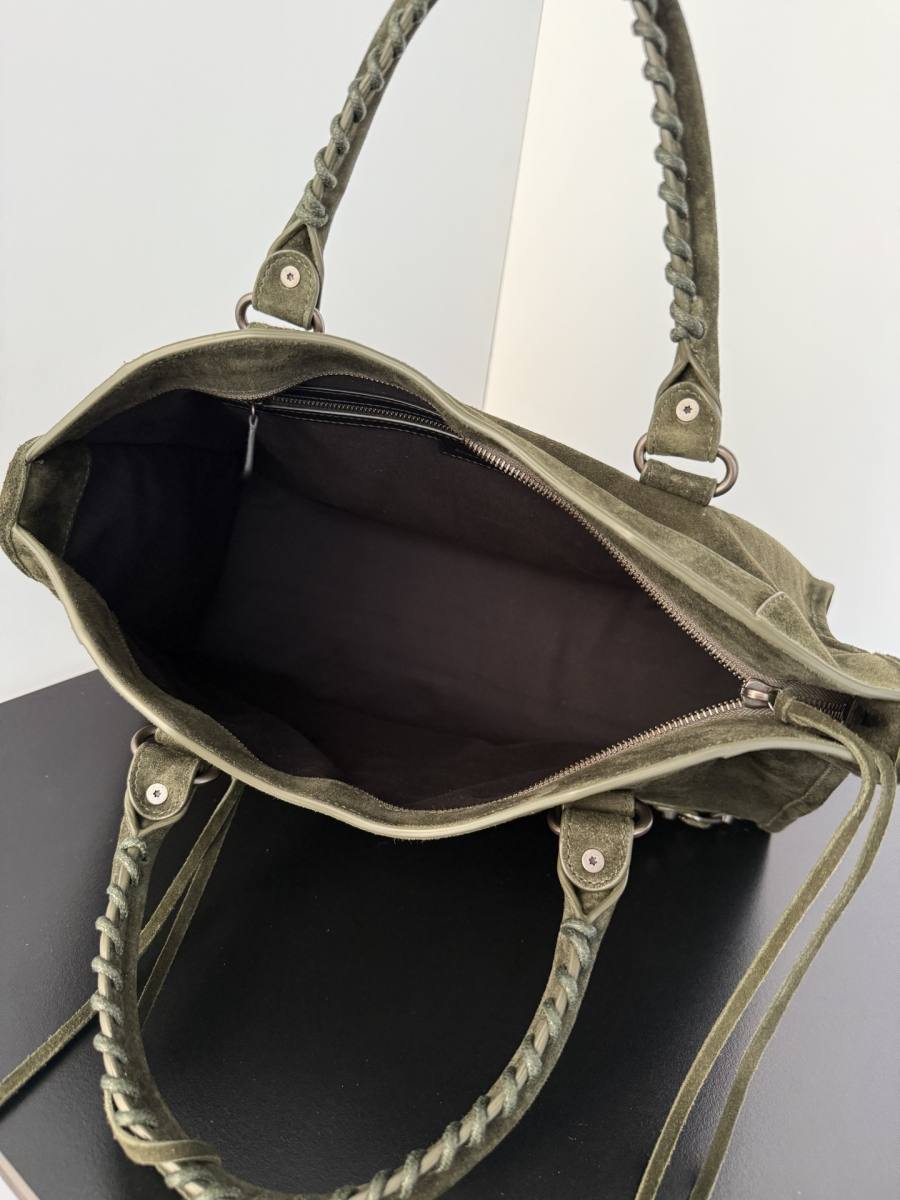 Balenciaga_LeCity_Small_30x19x10cm_CBB3