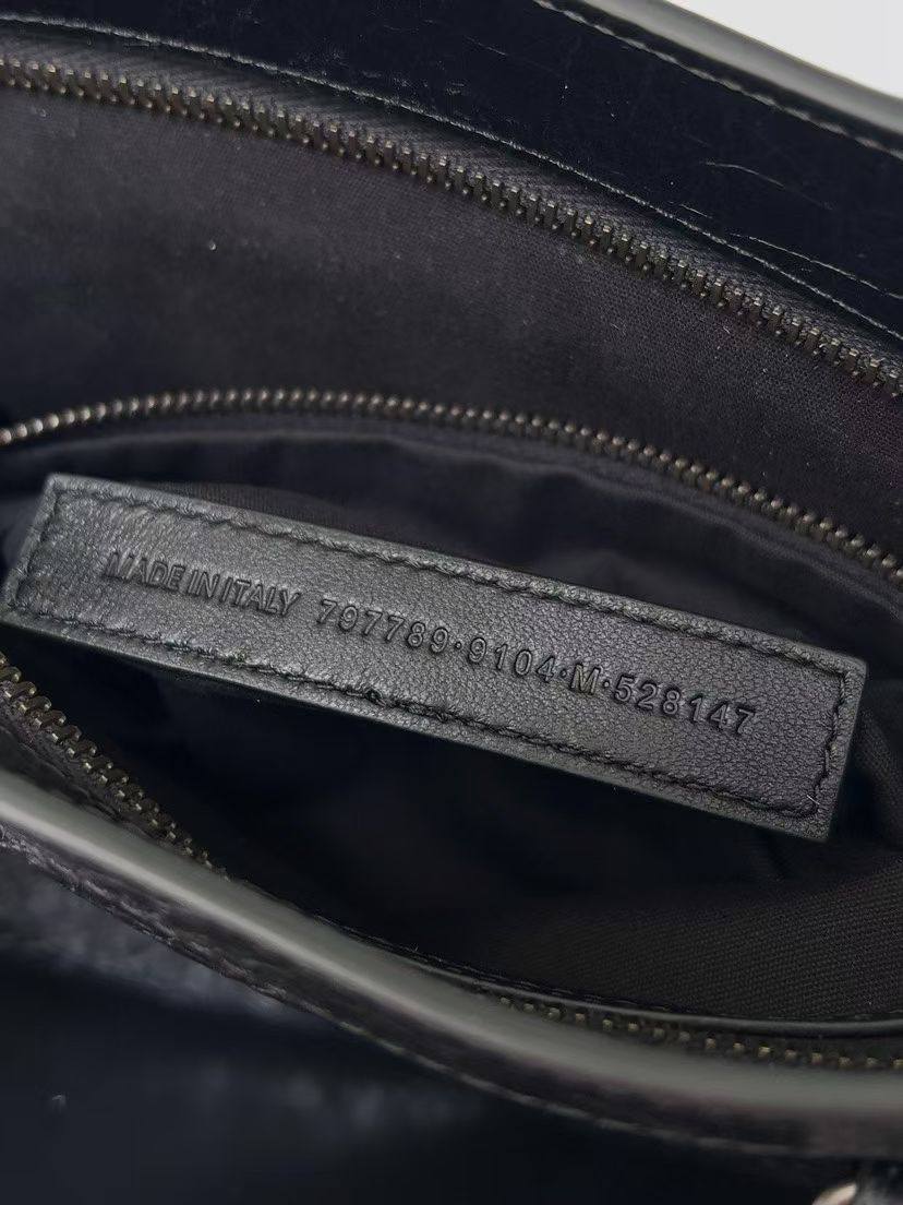 Balenciaga_LeCity_Small_30x19x10cm_E321