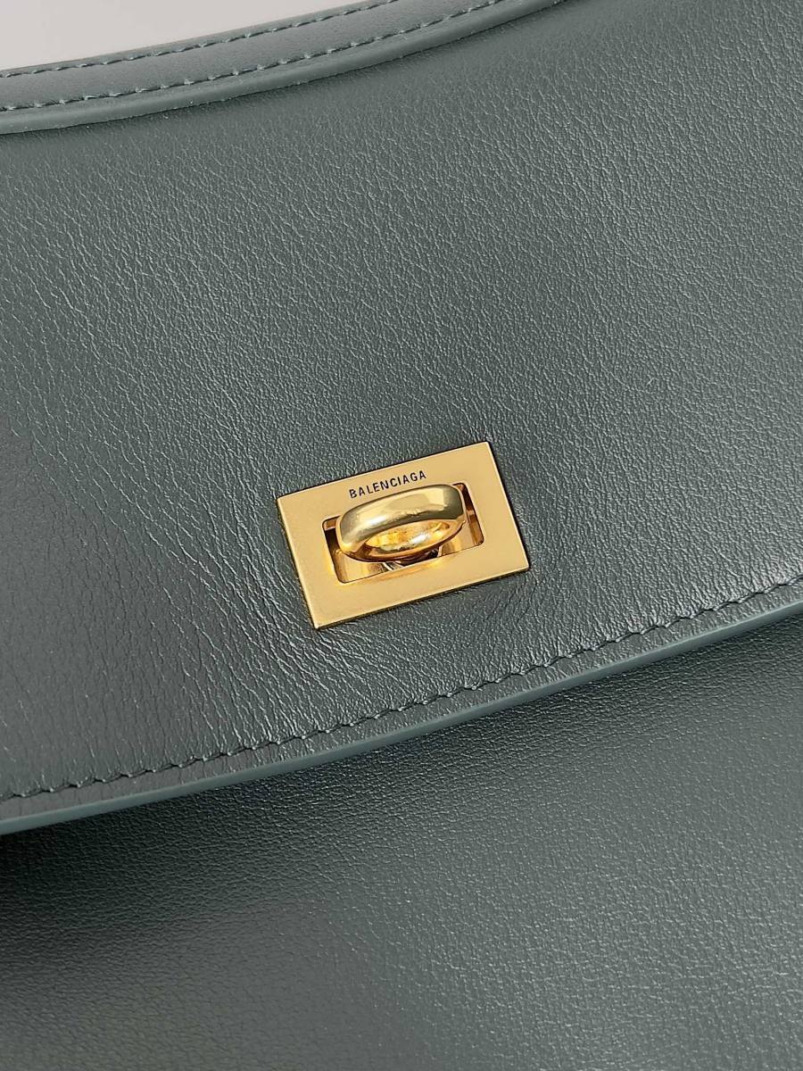 Balenciaga_Rodeo_Medium_35x23x11cm_B0CE