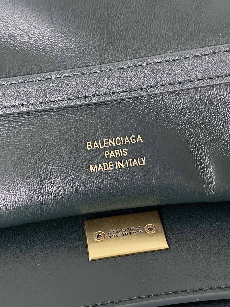 Balenciaga_Rodeo_Medium_35x23x11cm_B0CE