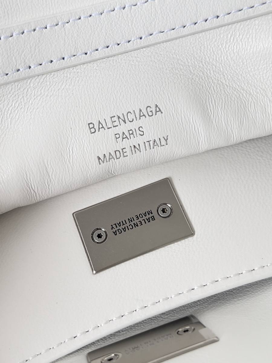 Balenciaga_Rodeo_Medium_35x23x11cm_FDC7