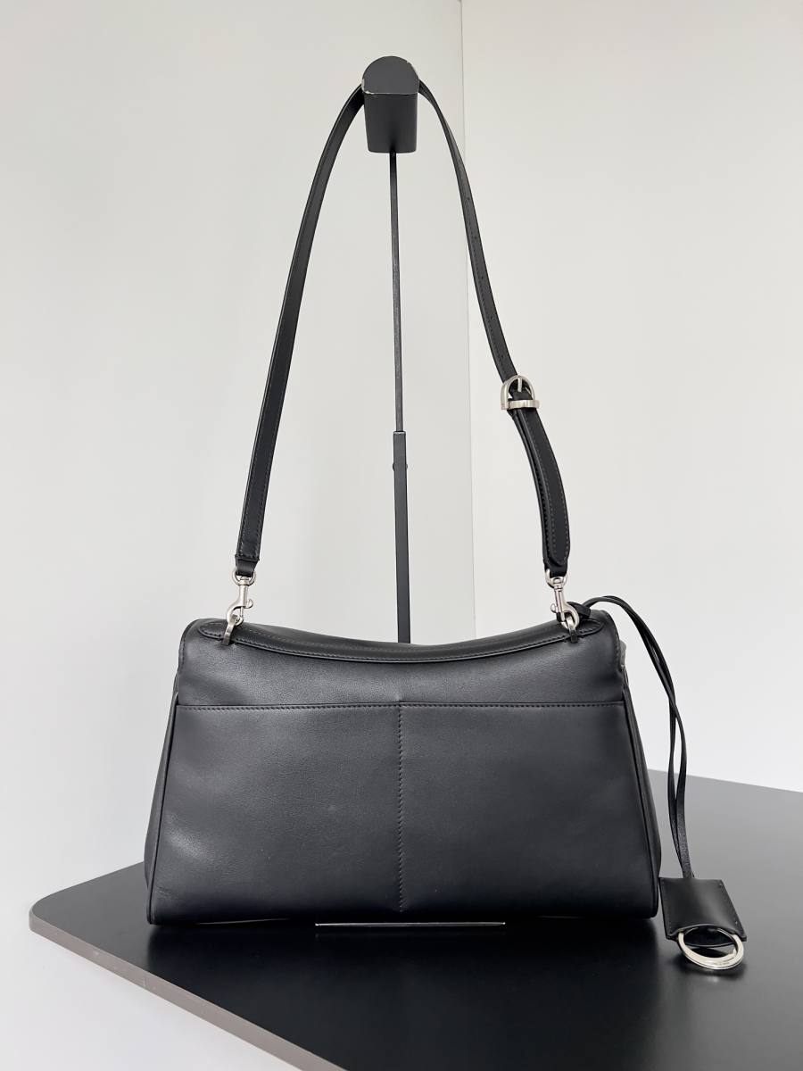 Balenciaga_Rodeo_Small_27x20x10cm_02F2