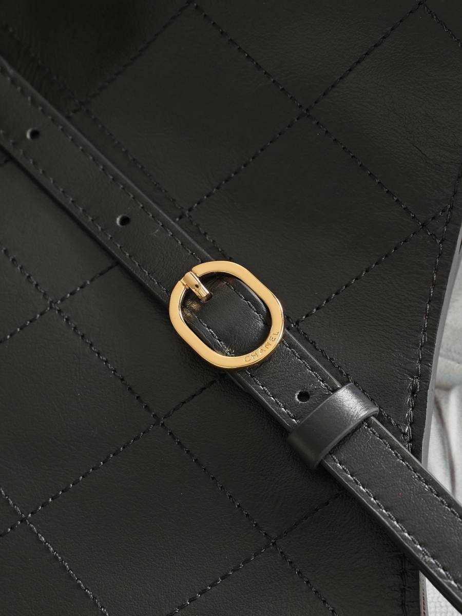 Chanel 21C Shopping Tote Large 6478 32 x 28.5 x 5.5 A21C