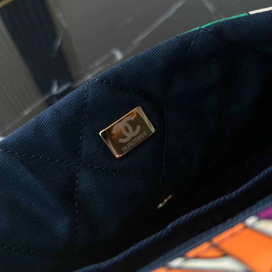 Chanel 21K Classic Flap 25.5 x 16 x 7 6AD9