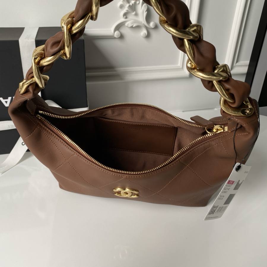 Chanel 25K Hippie Hobo Mini AS5837 20 x 16 x 8 C0EB