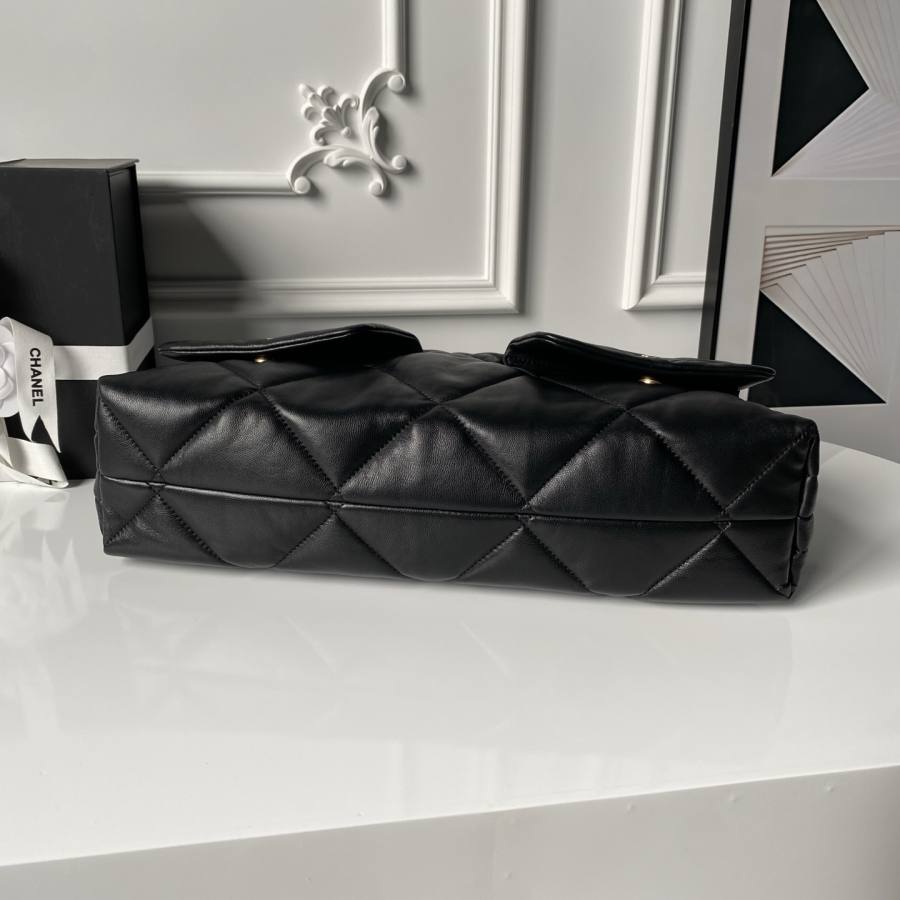 Chanel 25K Shopping Tote AS5740 35 x 28 x 12 82ED