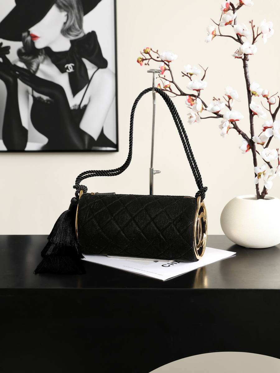 Chanel 26A Bowling Bag 31 x 20 x 14 0206
