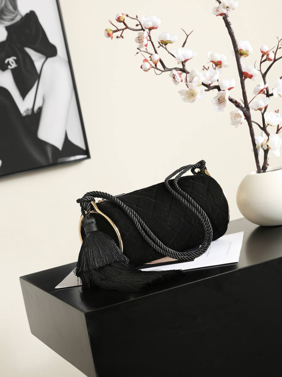 Chanel 26A Bowling Bag 31 x 20 x 14 0206