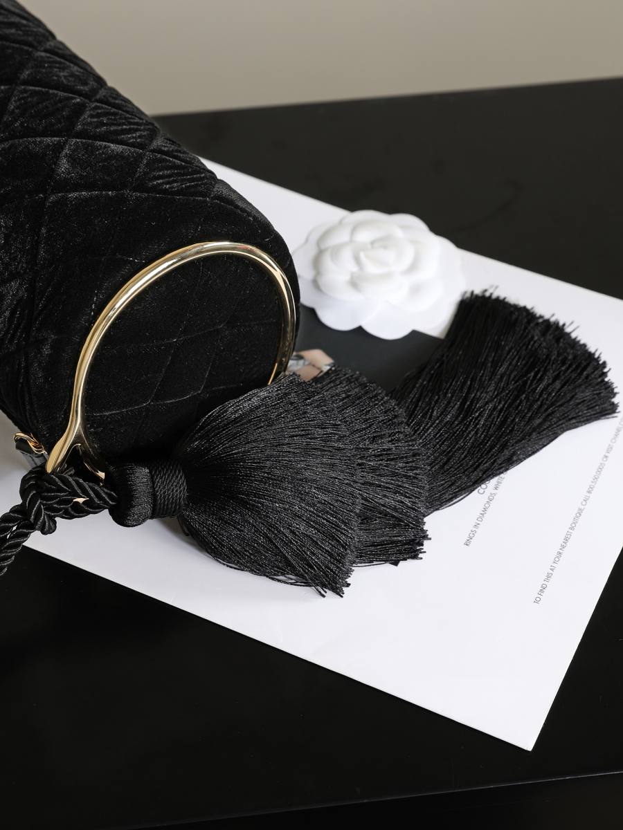 Chanel 26A Bowling Bag 31 x 20 x 14 0206