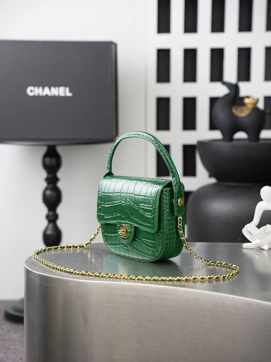 Chanel 26A Handle Flap 20 x 14 x 8 CF0D