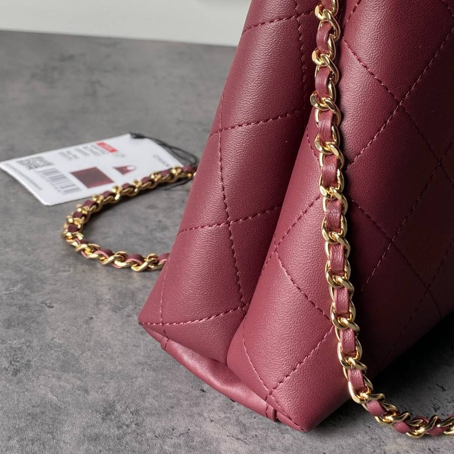 Chanel 26A Hobo AS6392 24 x 16 x 8 C8CD