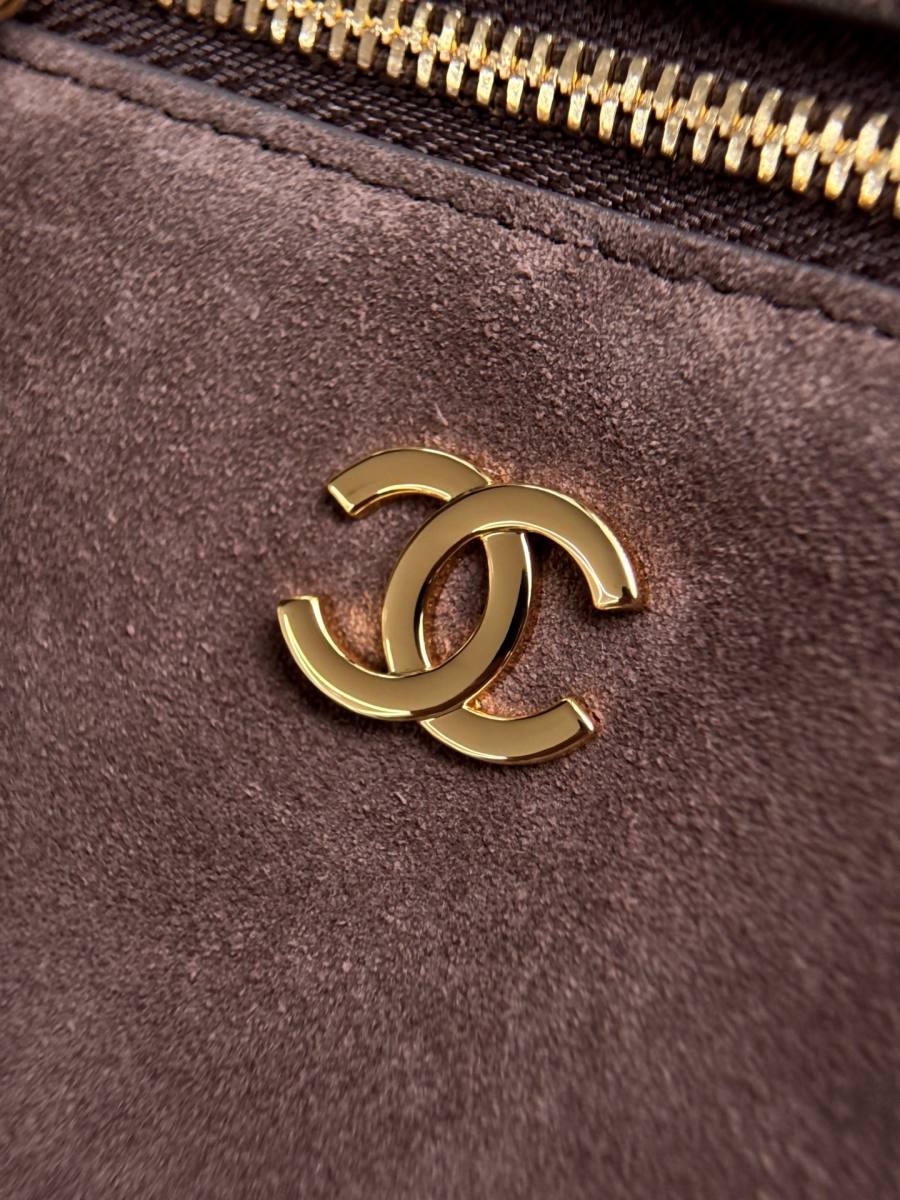 Chanel 26A Lunch Box 20 x 14 x 8 944C