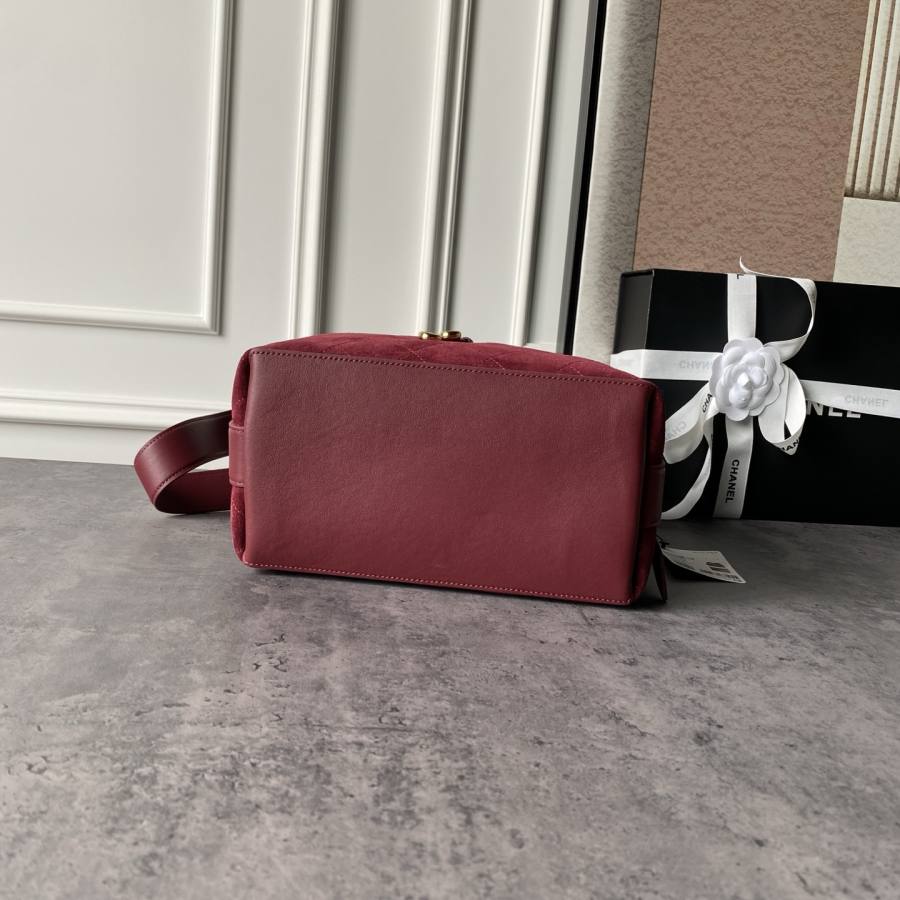 Chanel 26B Bucket Large AS6584 24 x 22 x 16 01CD