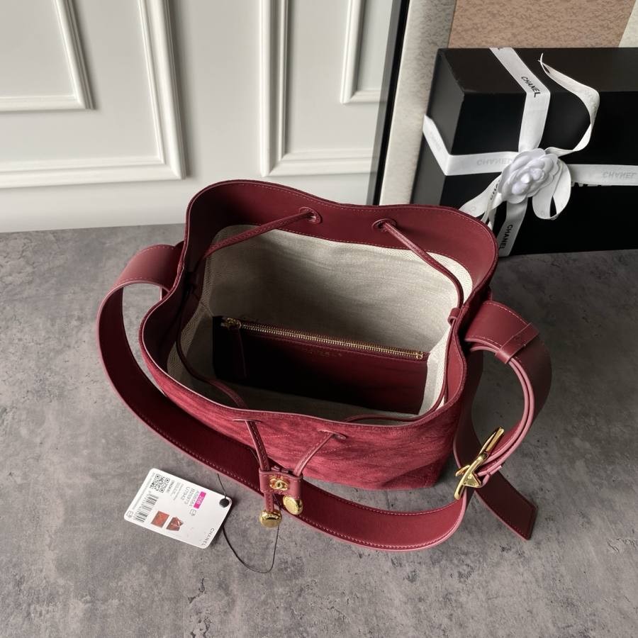 Chanel 26B Bucket Large AS6584 24 x 22 x 16 01CD