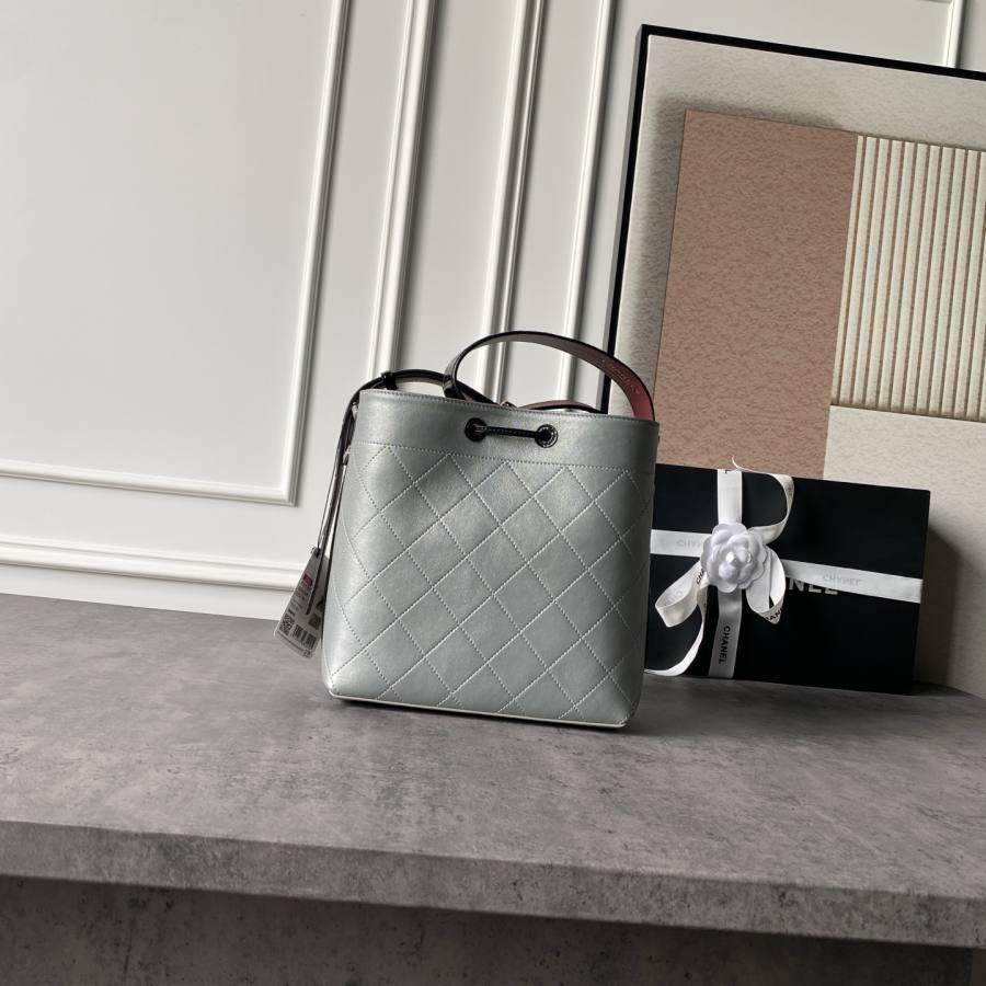 Chanel 26B Bucket Large AS6584 24 x 22 x 16 18DE
