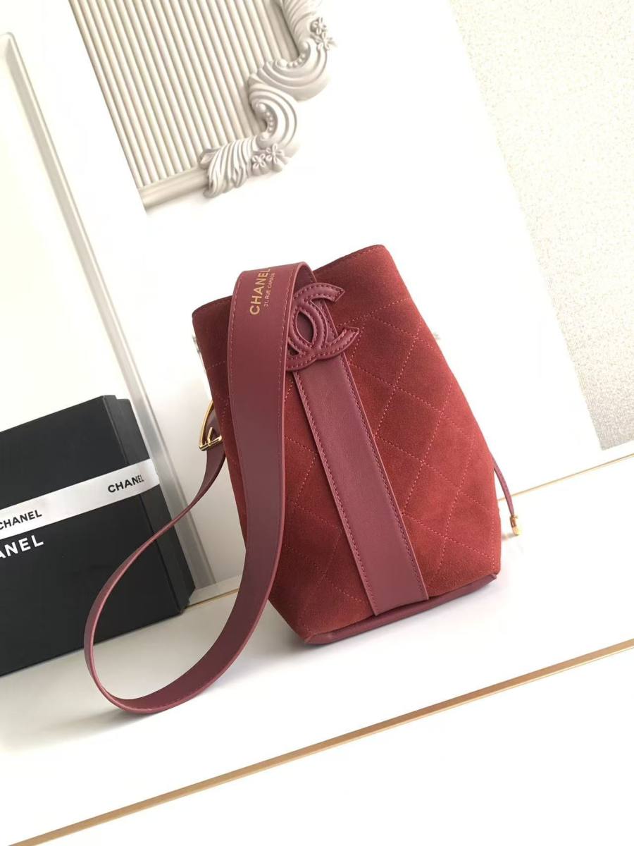 Chanel 26B Bucket Large AS6584 24 x 22 x 16 3A90