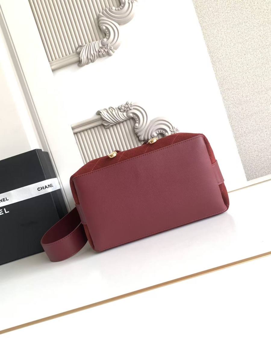 Chanel 26B Bucket Large AS6584 24 x 22 x 16 3A90
