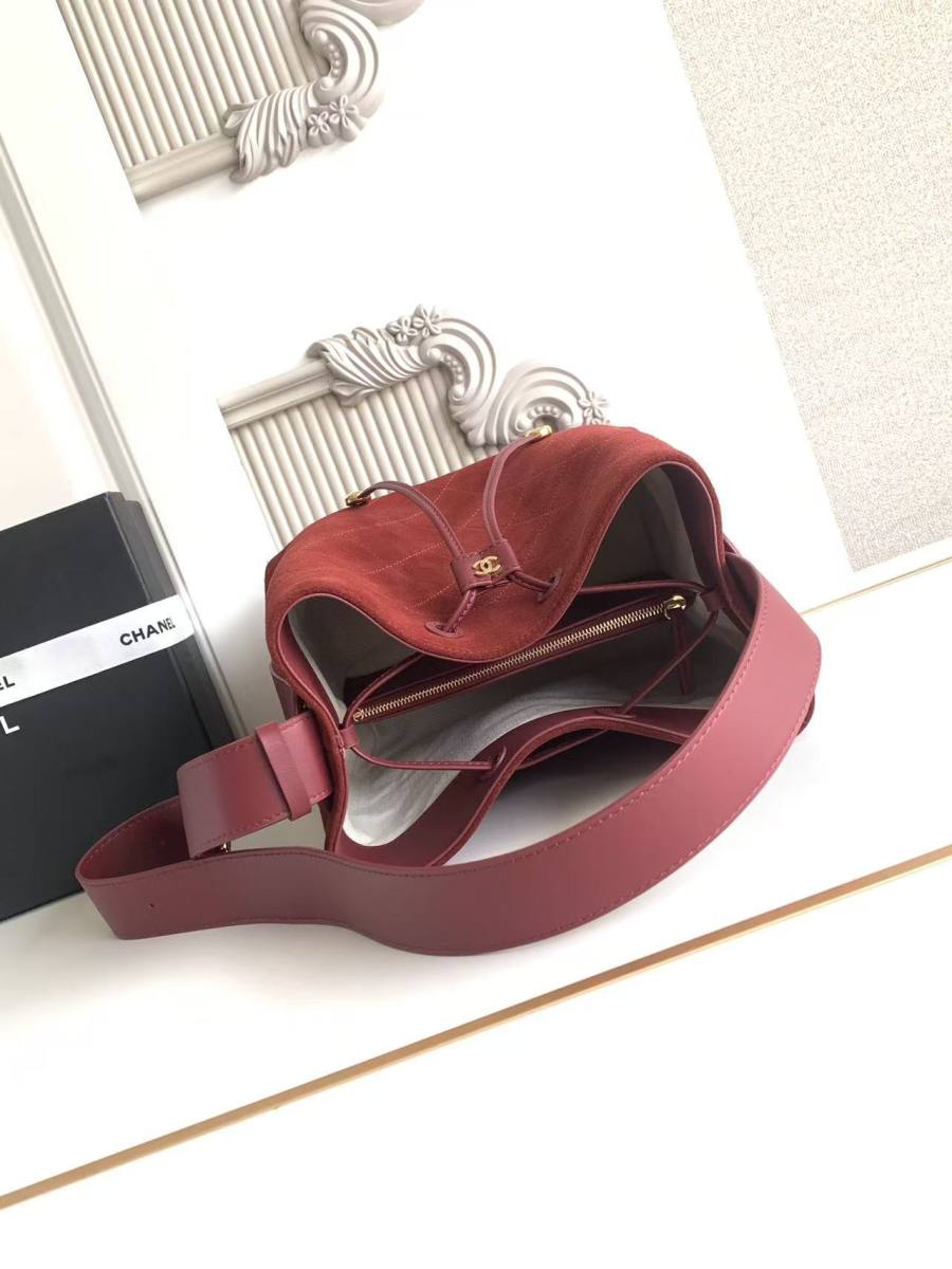 Chanel 26B Bucket Large AS6584 24 x 22 x 16 3A90