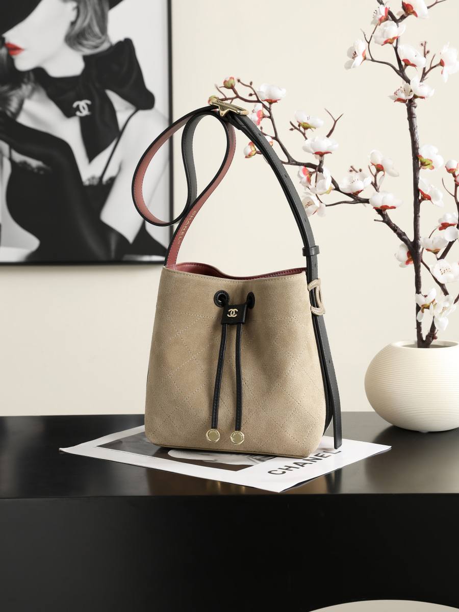 Chanel 26B Bucket Large AS6584 24 x 22 x 16 FE26