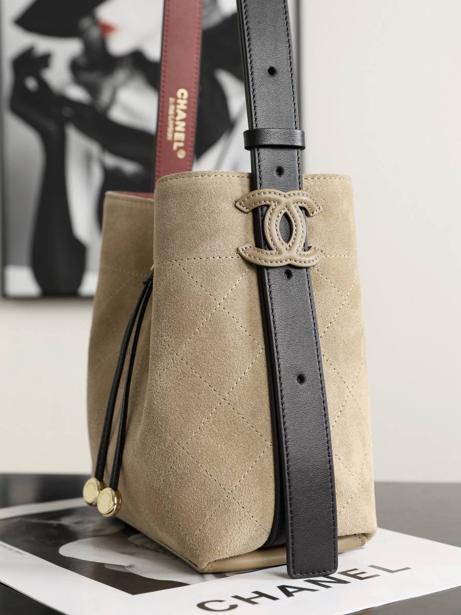 Chanel 26B Bucket Large AS6584 24 x 22 x 16 FE26