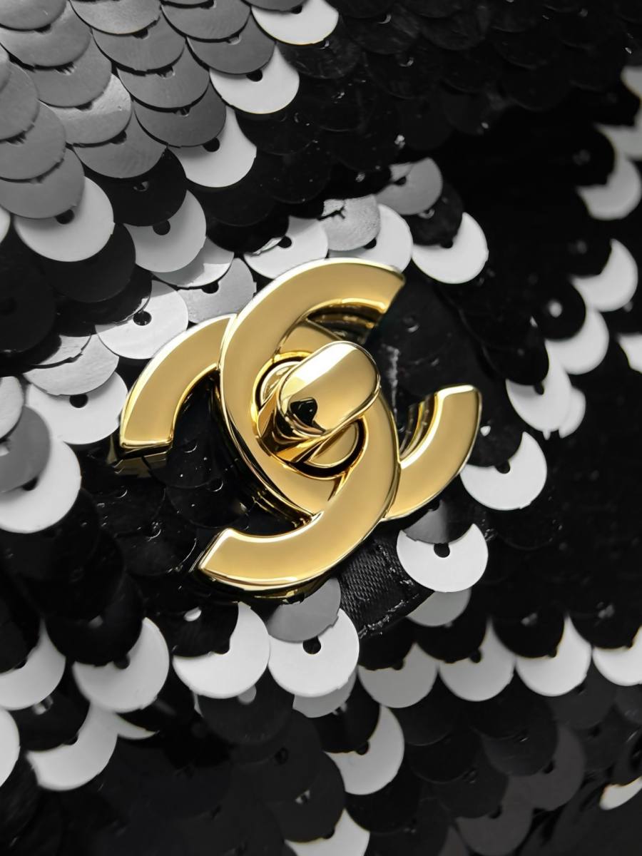 Chanel 26B Classic Flap 25.5 x 16 x 7 DC3A