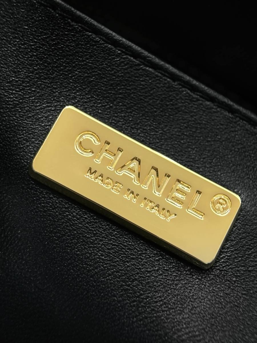 Chanel 26B Classic Flap 25.5 x 16 x 7 DC3A