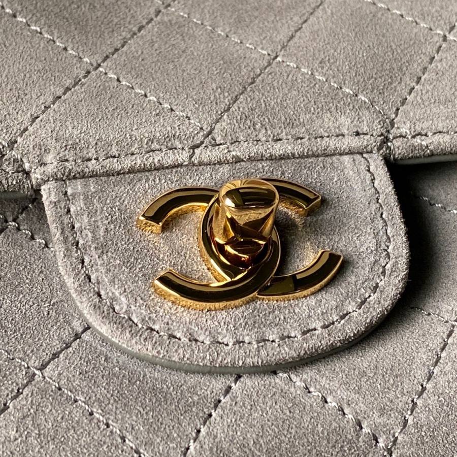 Chanel 26B Classic Flap Maxi Mini AS6626 20 x 13 x 6 A2B0