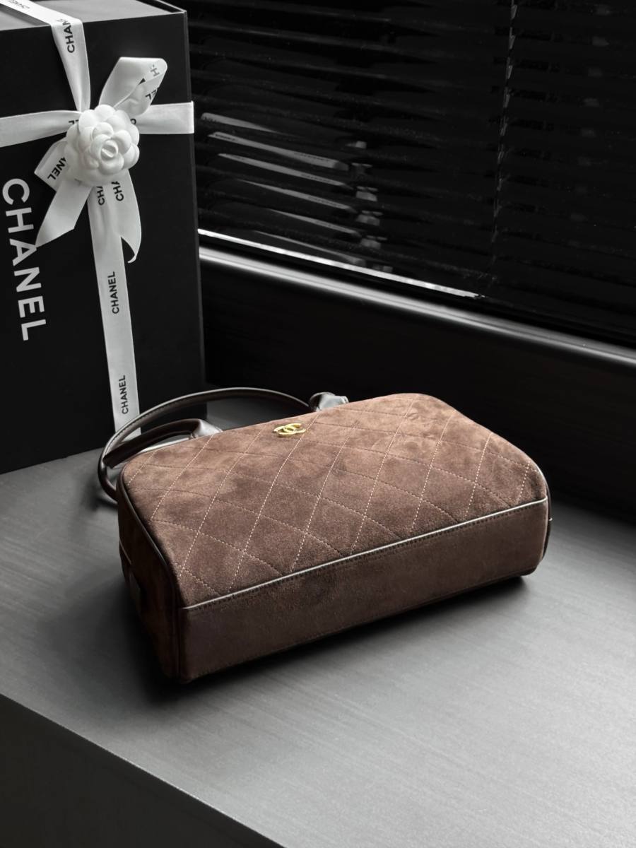 Chanel 26B Small Bowling Bag 27 x 16 x 9 006E