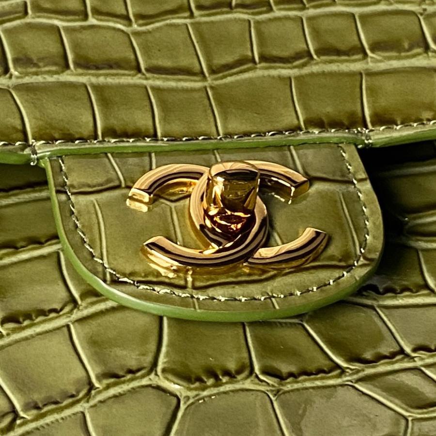Chanel 26S Airport Bag AS6231 28 x 18 x 10 3A0B