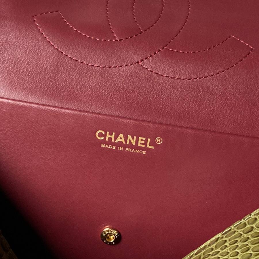 Chanel 26S Airport Bag AS6231 28 x 18 x 10 3A0B