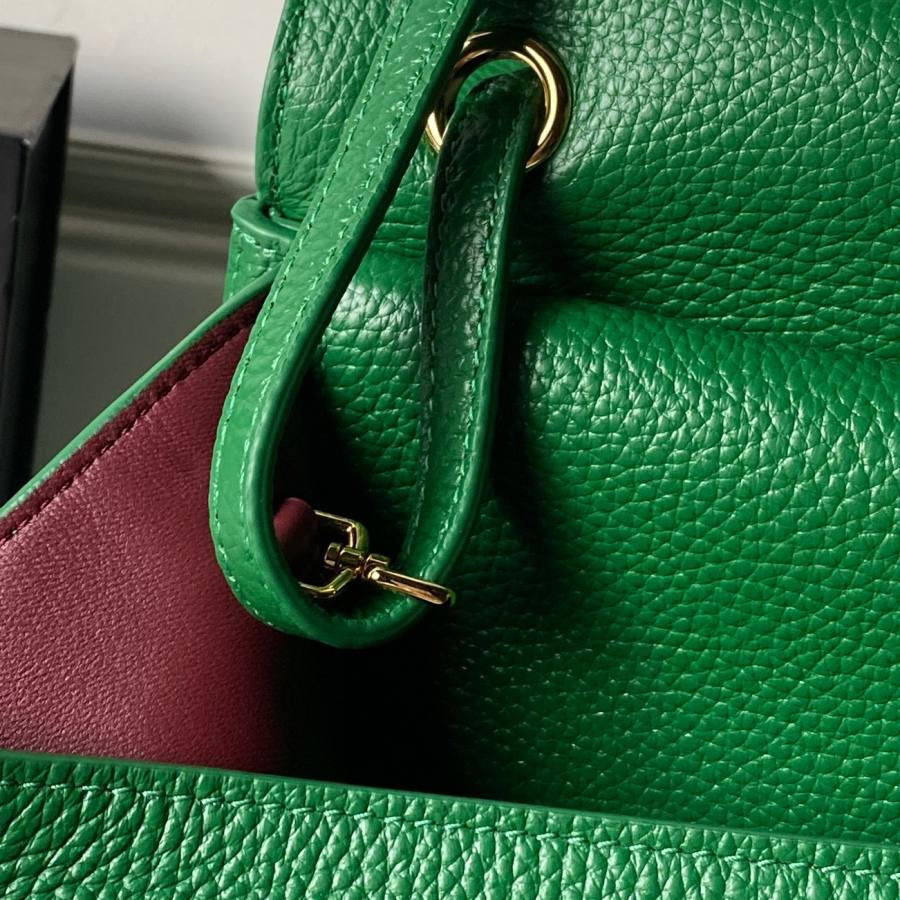 Chanel 26S Airport Bag AS6233 28 x 18 x 10 3192