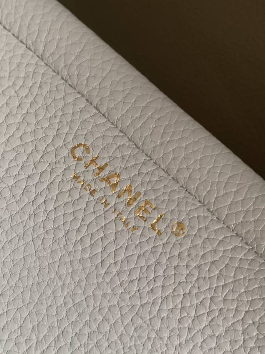 Chanel 26S Baguette AS6288 28 x 14 x 8 251A