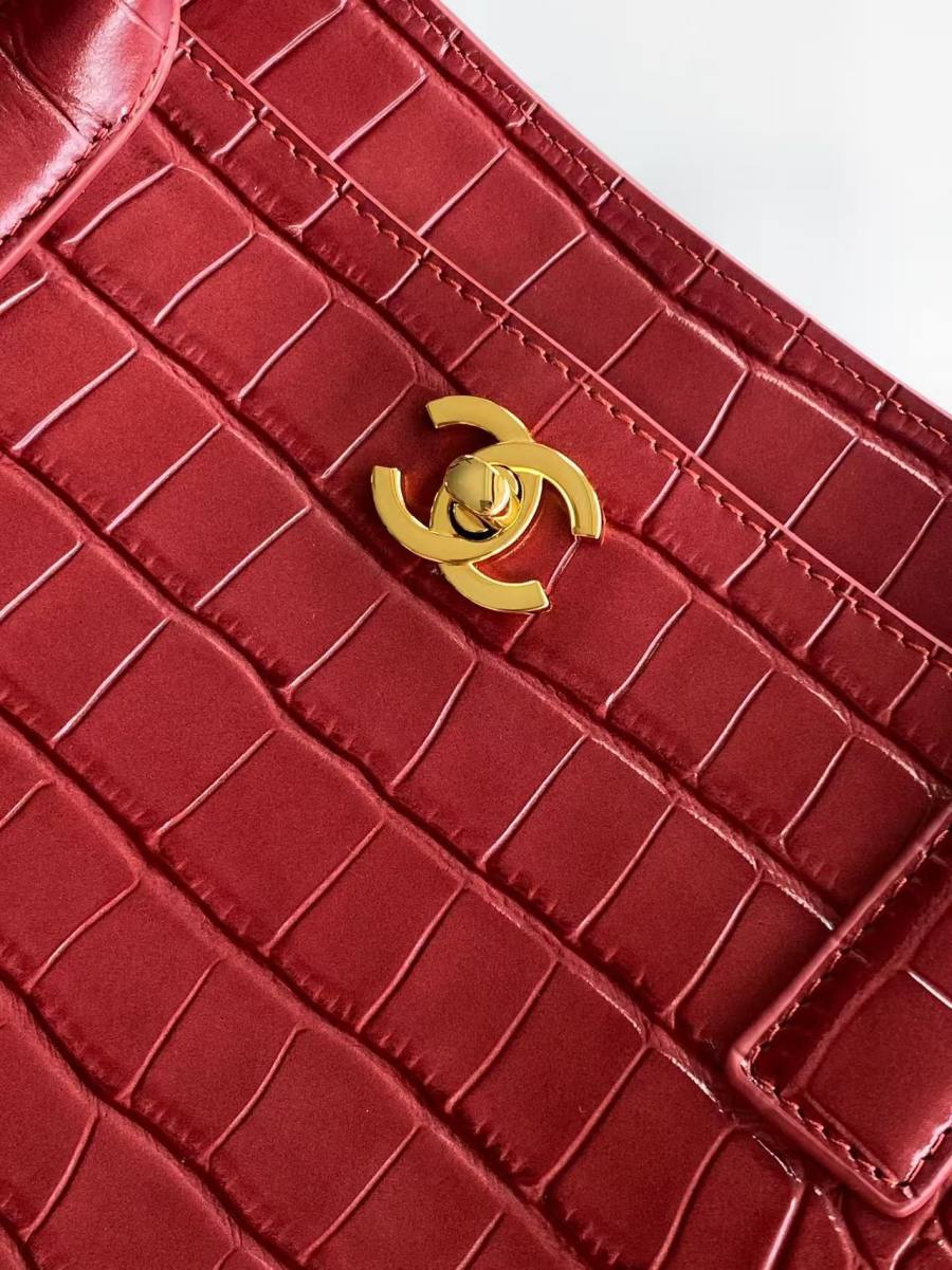 Chanel 26S Cerf Tote 35.5 x 25.5 x 15 F544