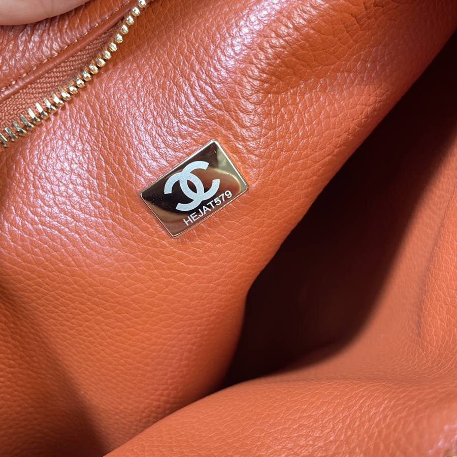 Chanel 26S Tote 36 x 28 x 14 9B95