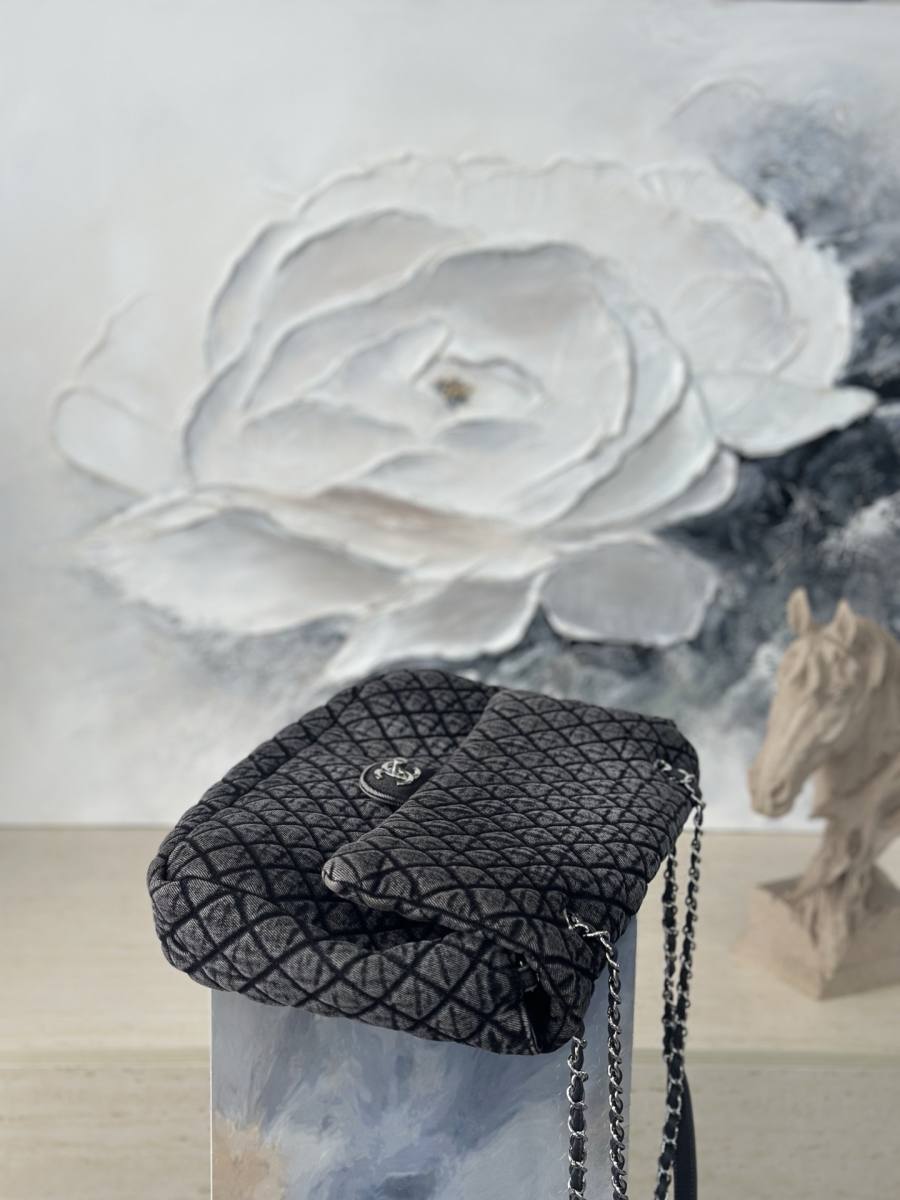 Chanel Airport Bag 34 x 23 x 10 1AFD