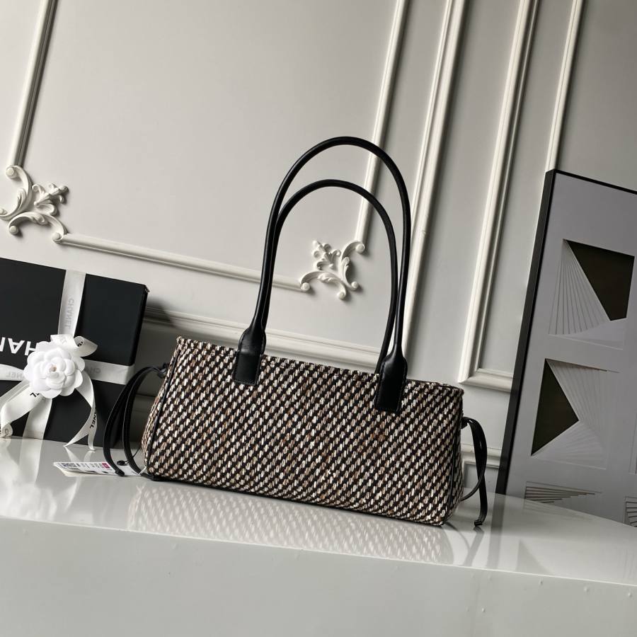 Chanel Baguette AS6288 28 x 14 x 8 4296