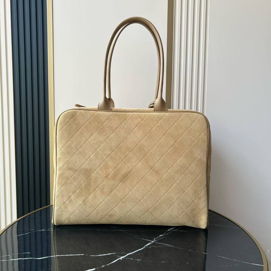 Chanel Bowling Bag 30 x 22 x 16 D748