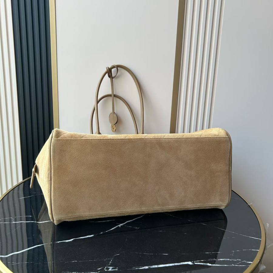 Chanel Bowling Bag 30 x 22 x 16 D748