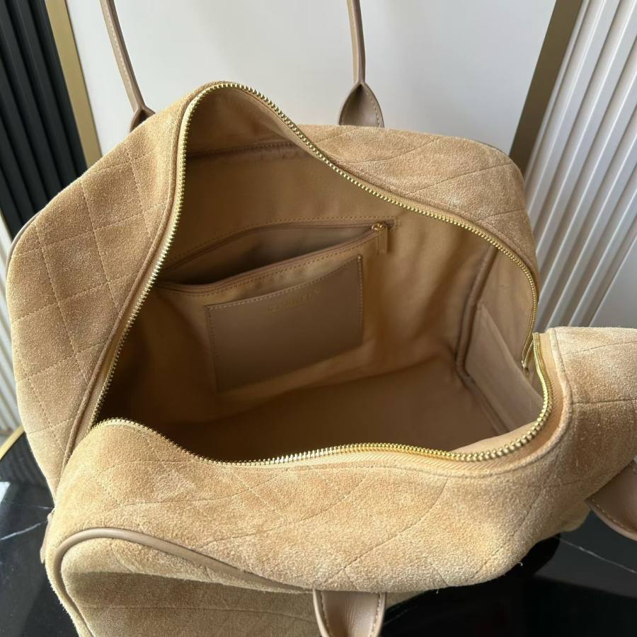 Chanel Bowling Bag 30 x 22 x 16 D748