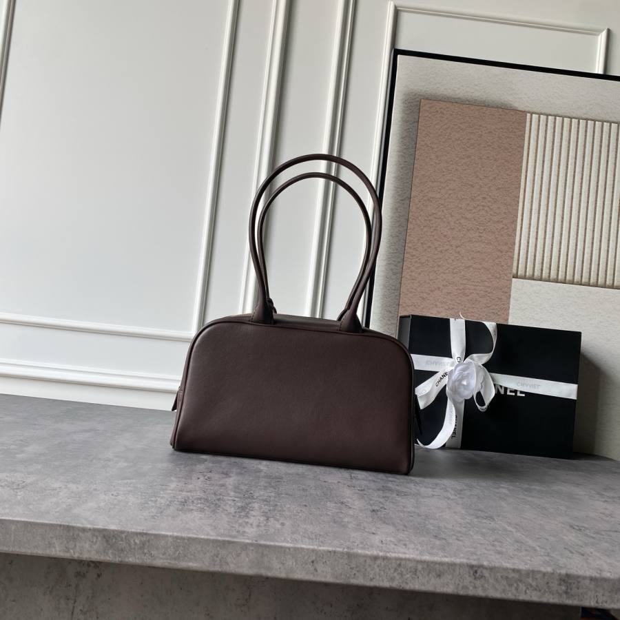 Chanel Bowling Bag AS6580 31 x 20 x 14 B156