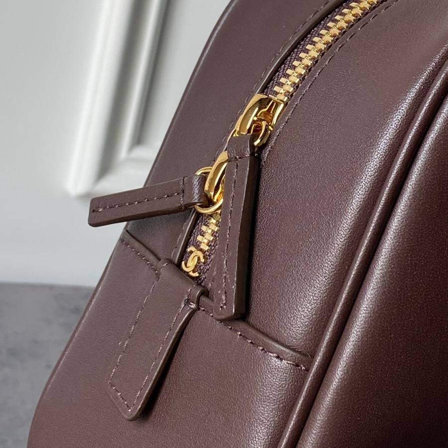 Chanel Bowling Bag AS6580 31 x 20 x 14 B156