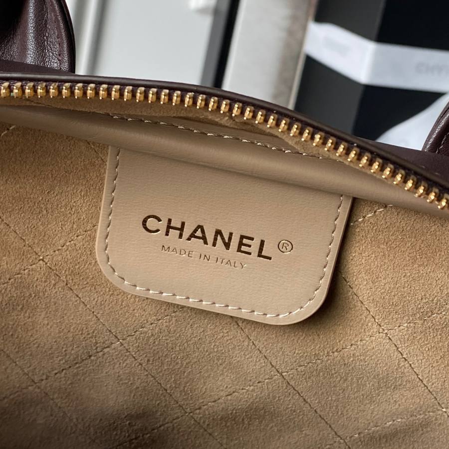 Chanel Bowling Bag AS6580 31 x 20 x 14 B156