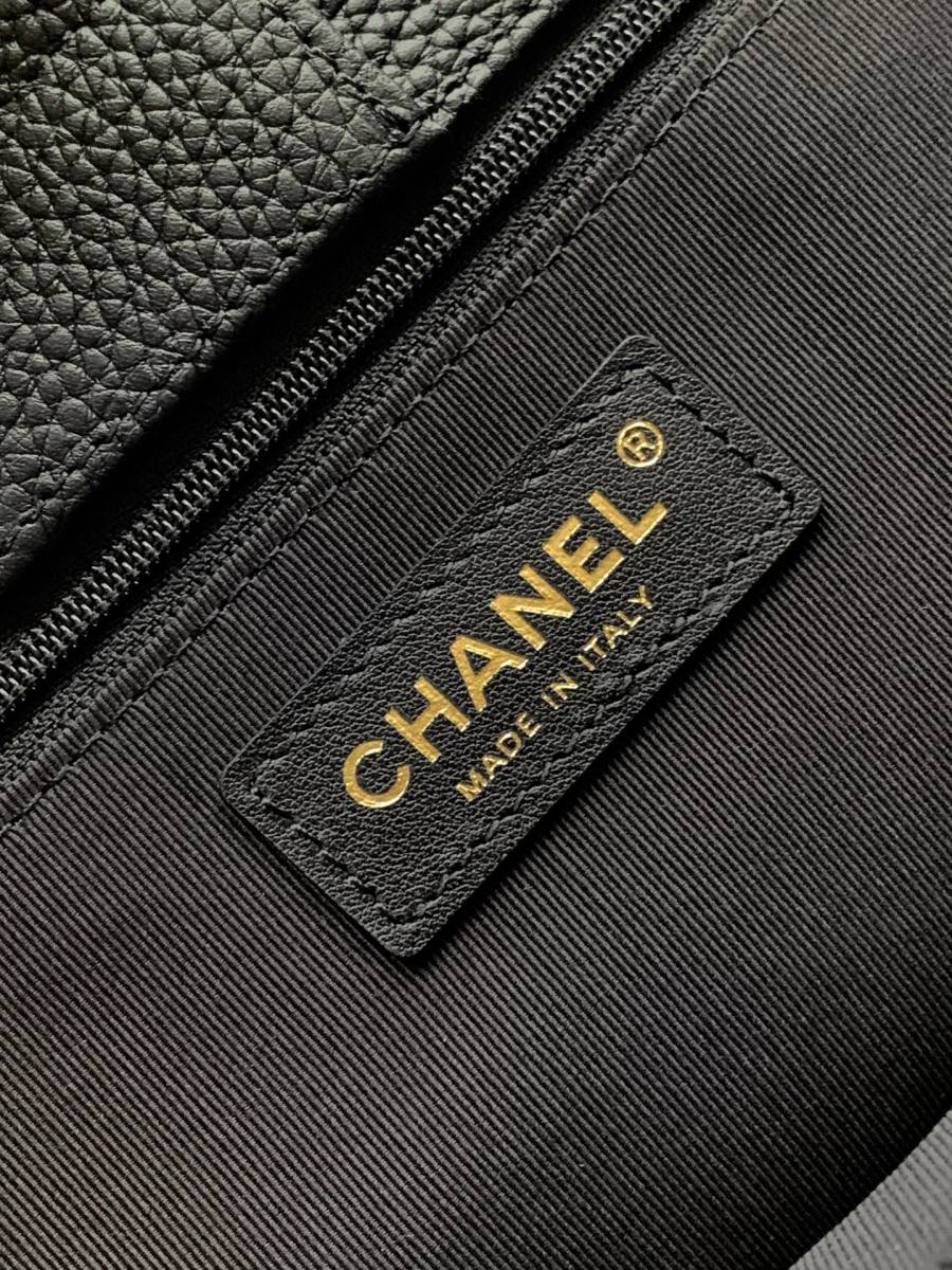 Chanel Cerf Tote Small 31.5 x 18 x 13.5 Black 32F7
