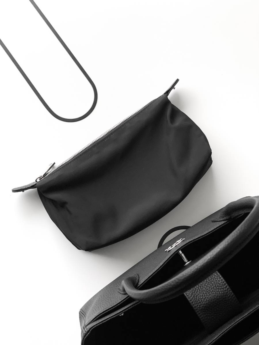 Chanel Cerf Tote Small 31.5 x 18 x 13.5 Black DCEE