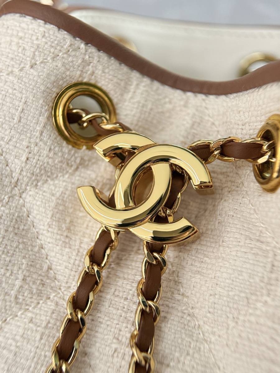 Chanel Chanel 25 Bag 30 x 26 x 14 25F0